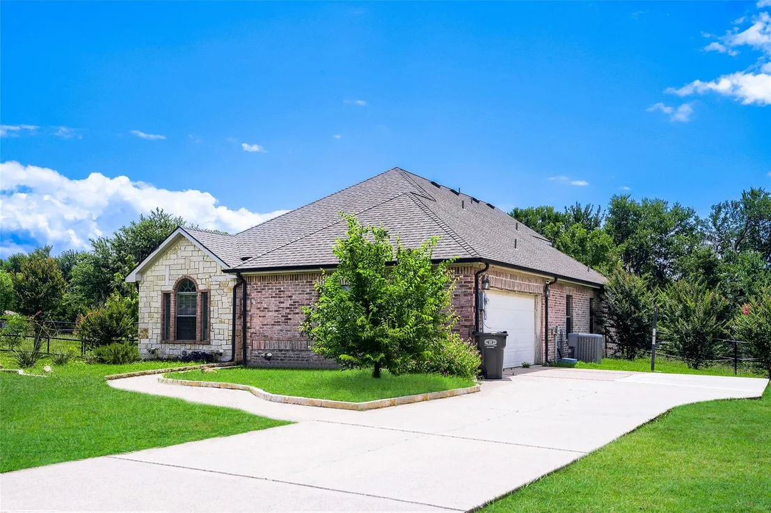 Photo of 131 Avalon Drive
