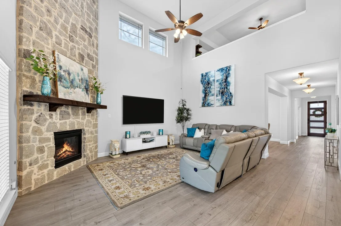 Photo of 116 Cascade Lane