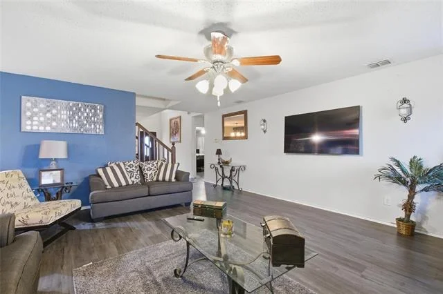 Photo of 217 Sunset Oaks Drive