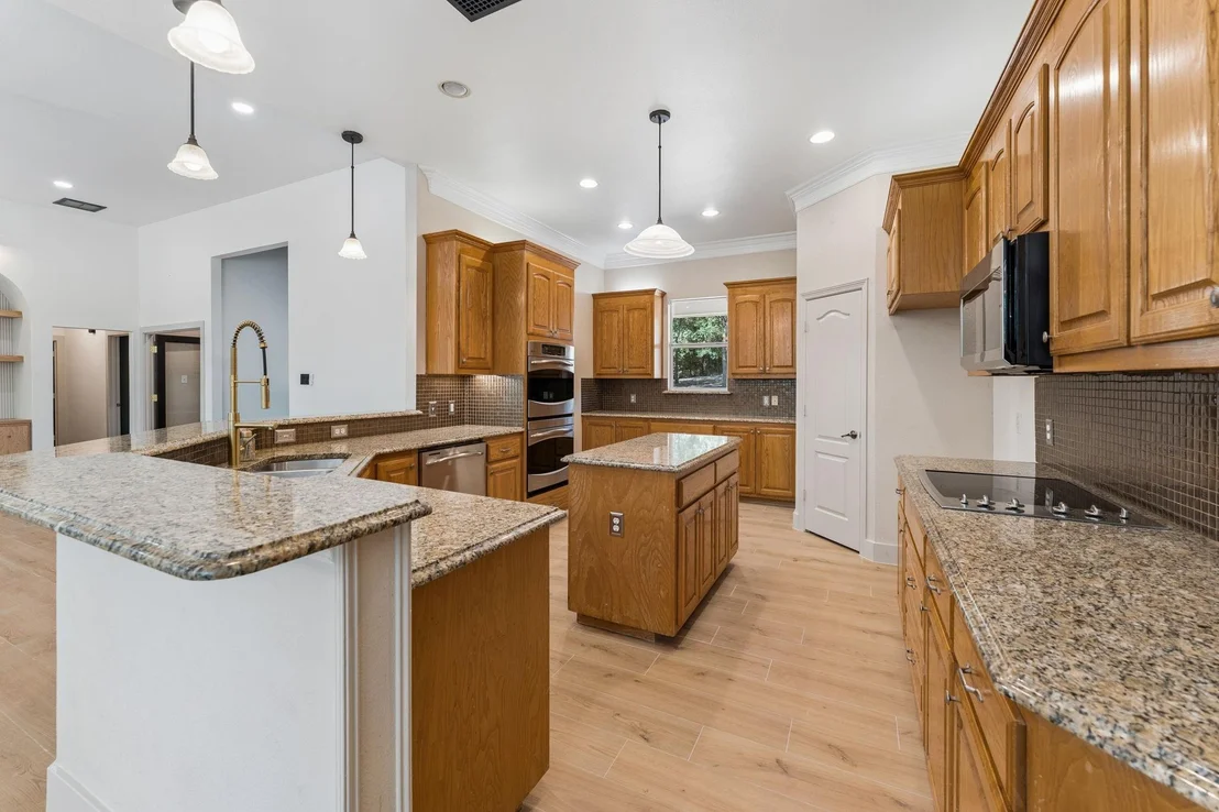 Photo of 3884 County Road 401