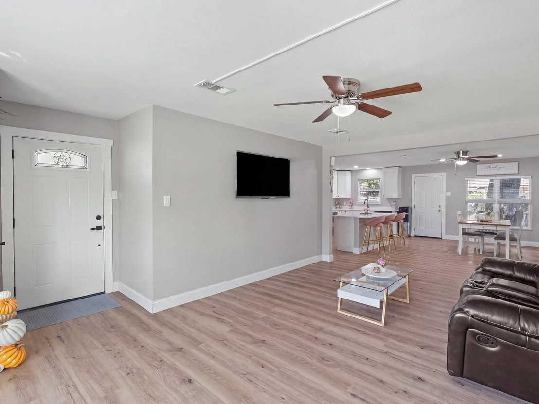 Photo of 9255 Palisade Drive