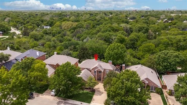 Photo of 9727 Vinewood Drive