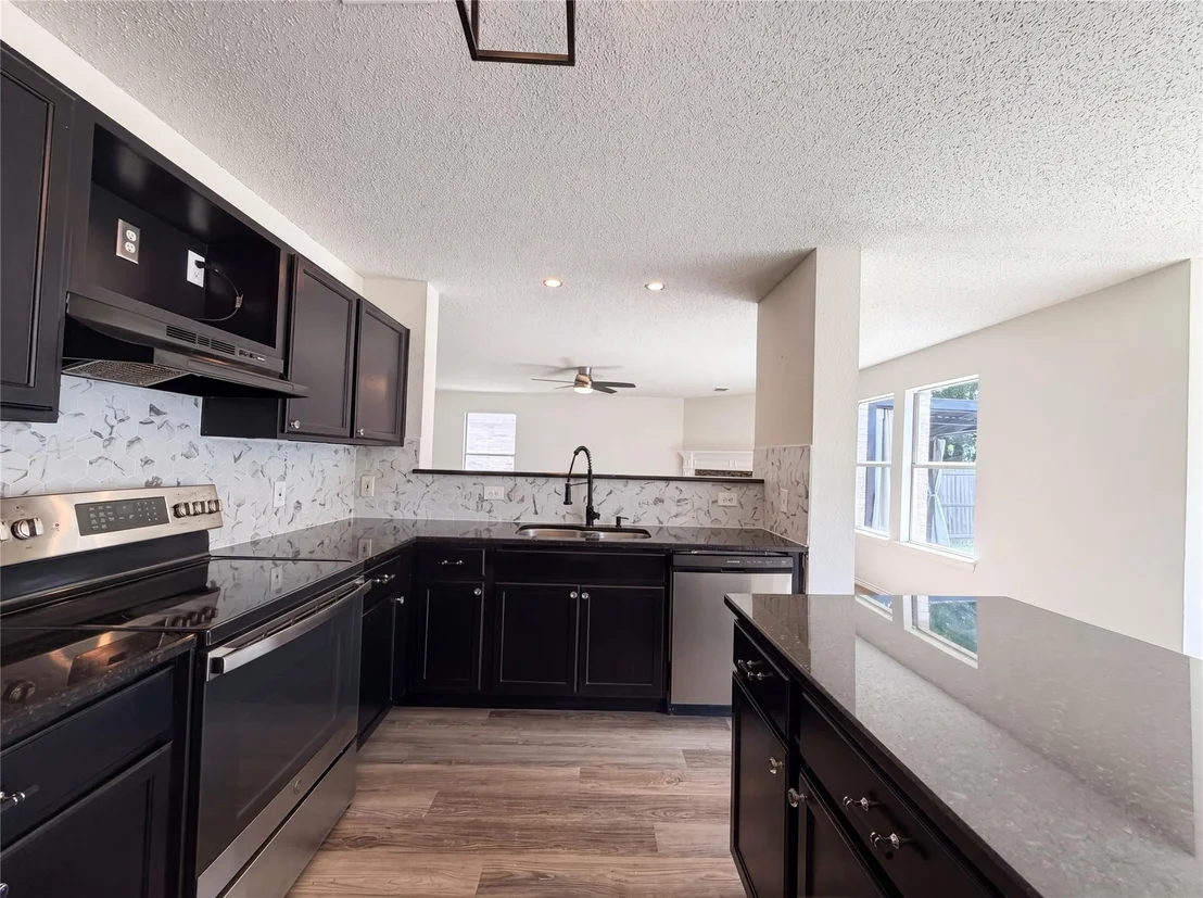 Photo of 2320 Bantry Lane