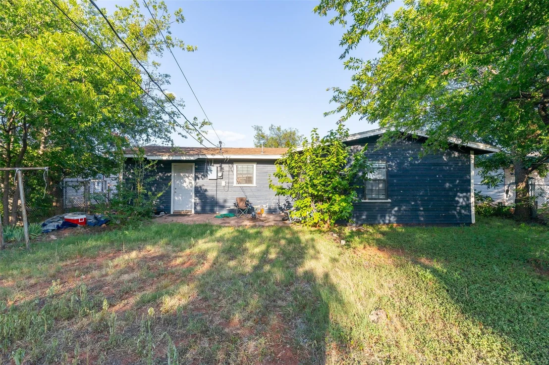Photo of 2218 N Mockingbird