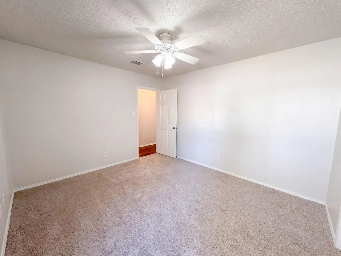 Photo of 1208 Hillcrest Drive