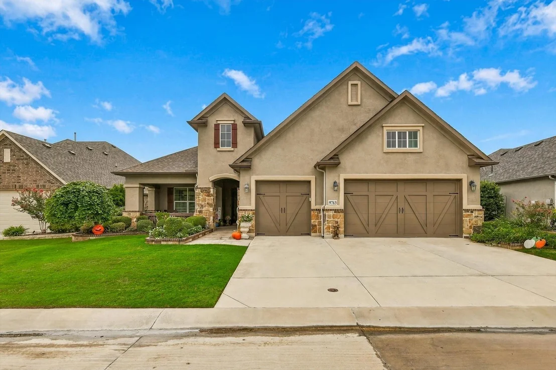 Photo of 9713 Arkose Drive