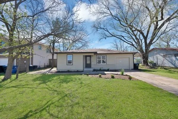 Photo of 3005 Maple Avenue