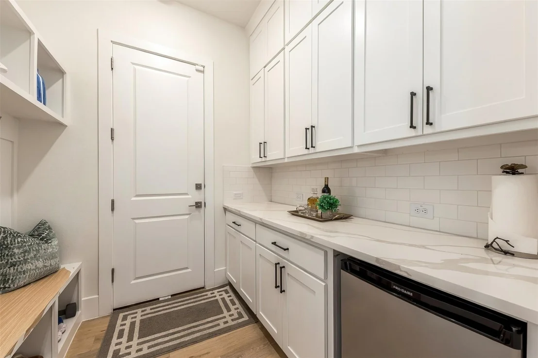 Photo of 4671 Summerville Lane