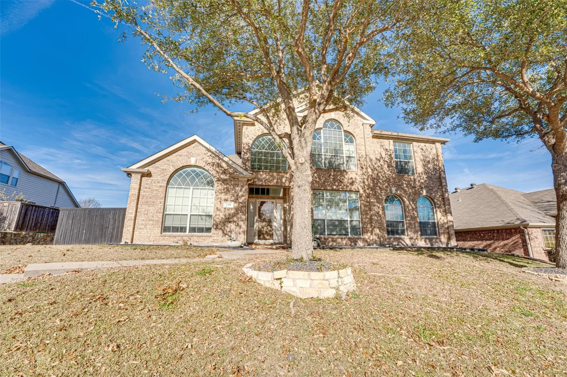 Photo of 558 Presidio Drive