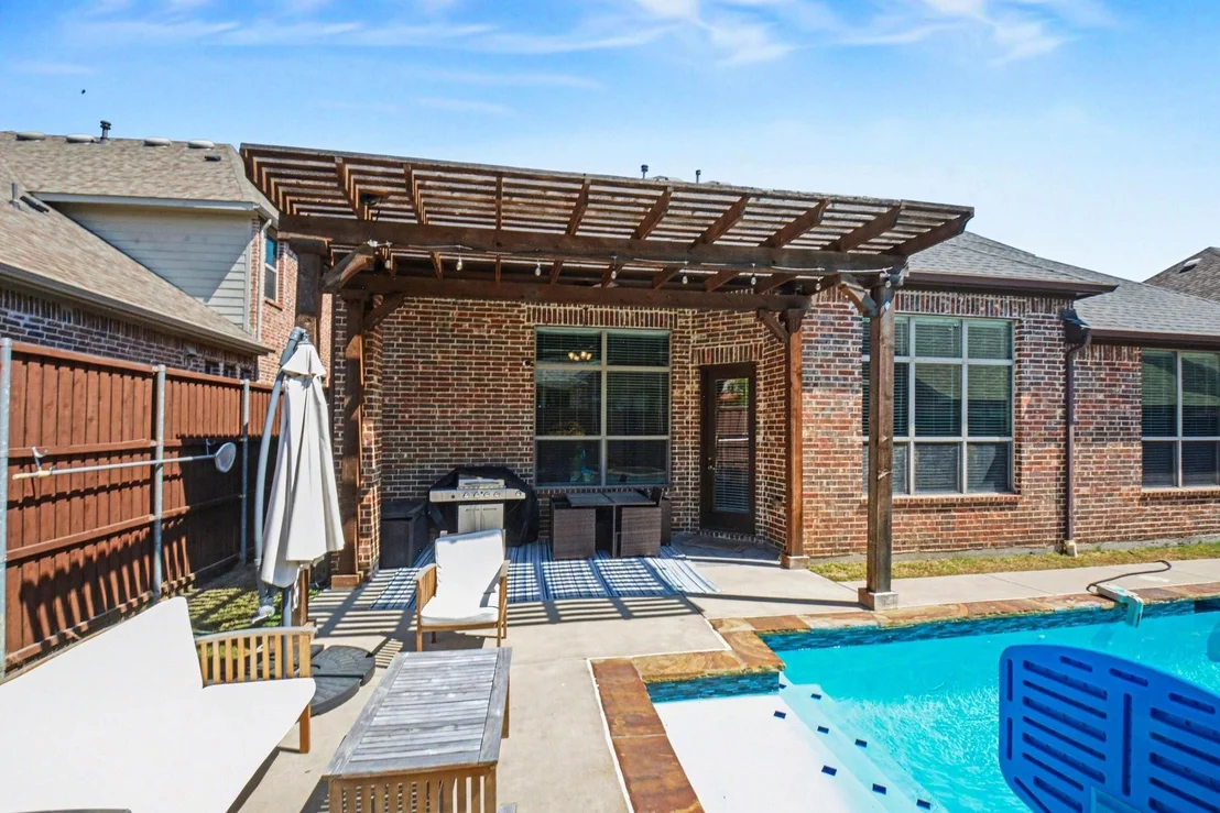 Photo of 3323 Royal Ridge Drive