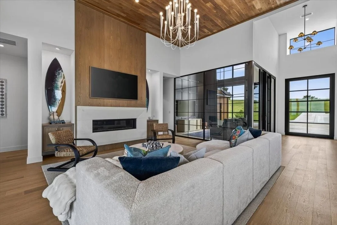 Photo of 1141 Beacon Shore Road