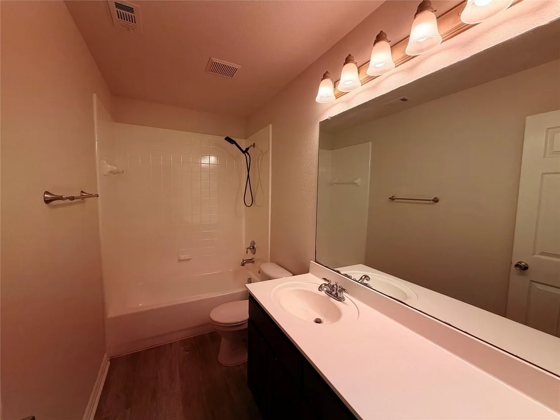 Photo of 1009 Spinnaker Drive