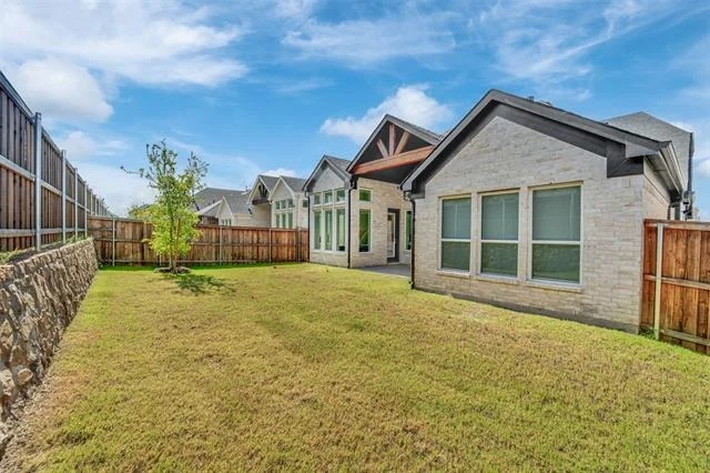 Photo of 3520 Helios Lane