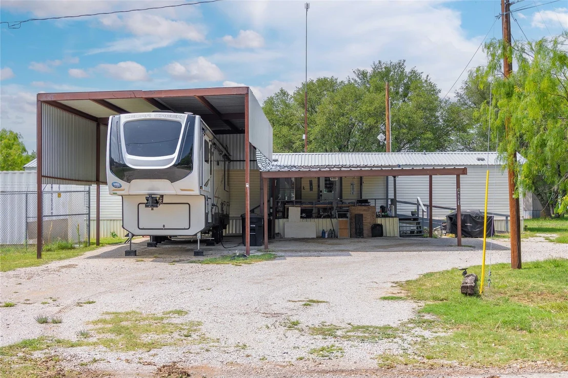 Photo of 4991 Thunderbird Drive