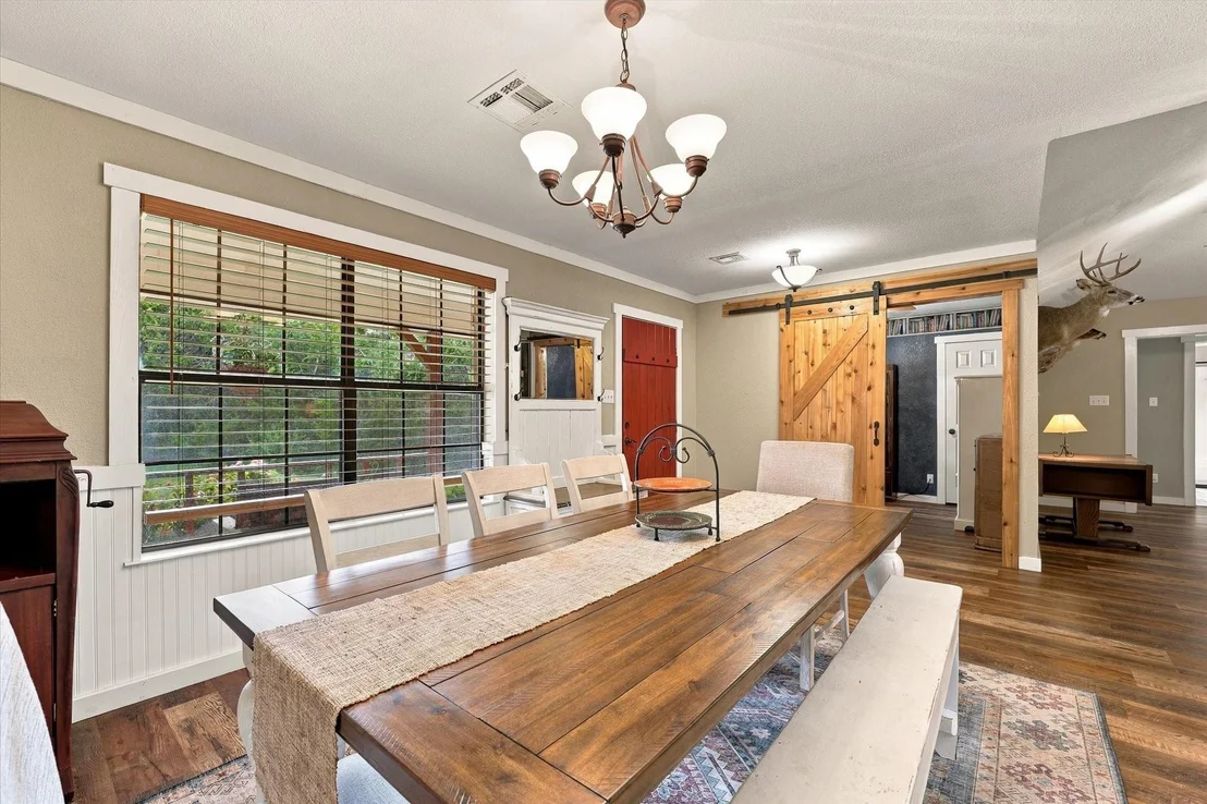 Photo of 1600 Fox Ridge Road