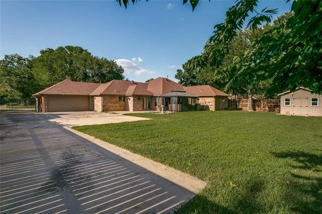 Photo of 2 Rolling Hills Circle
