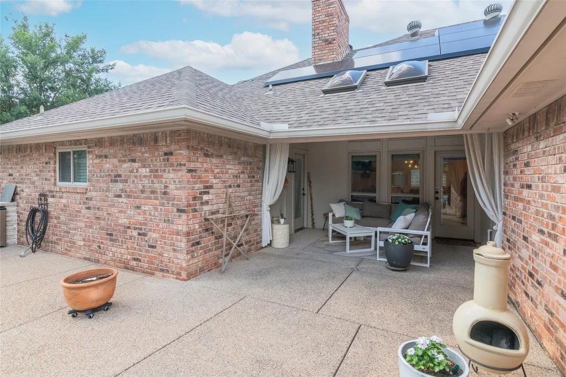 Photo of 2919 Sweet Briar Street