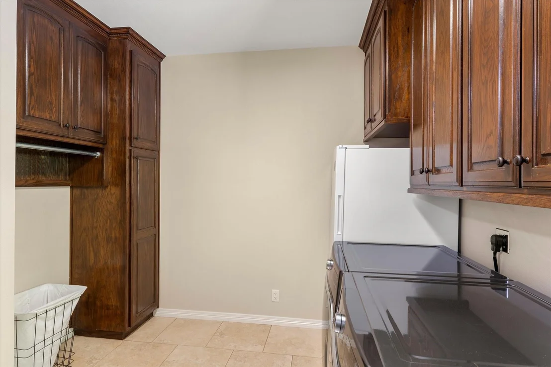 Photo of 1215 PR 5980