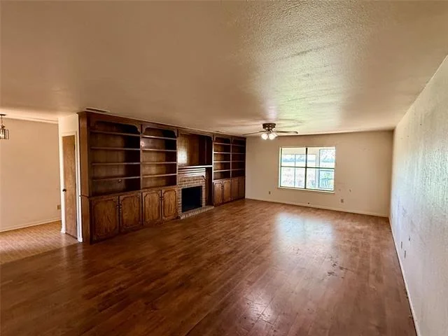 Photo of 6331 County Road 385