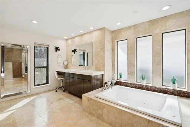 Photo of 1117 Travis Circle S