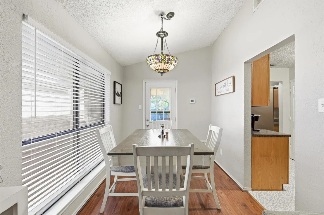 Photo of 1312 Hackamore Street