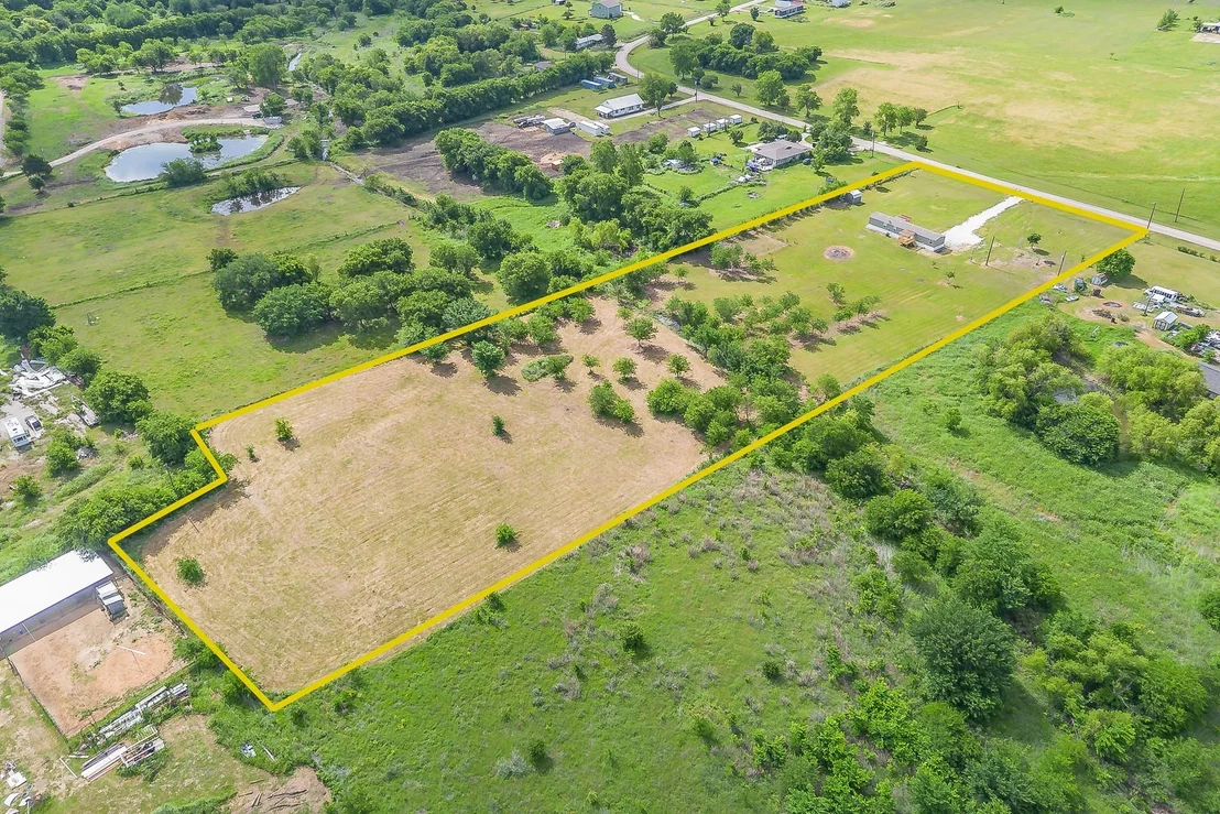 Photo of 18035 Brookfield Drive