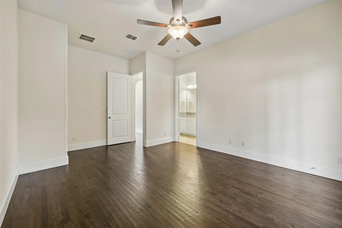 Photo of 779 Cameron Court