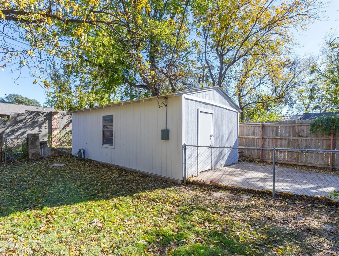 Photo of 1325 Highland Avenue