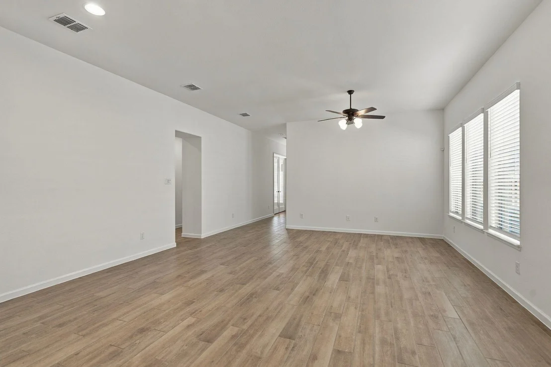Photo of 9336 Buckeye Bend