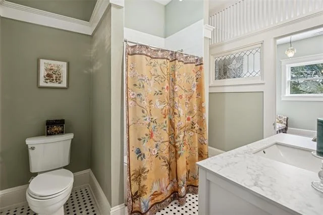 Photo of 705 Griffith Avenue