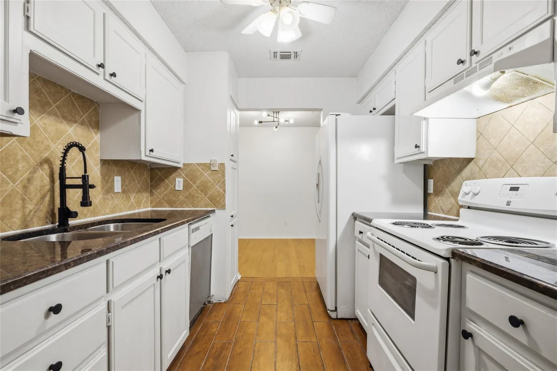 Photo of 2022 Minnie Drive