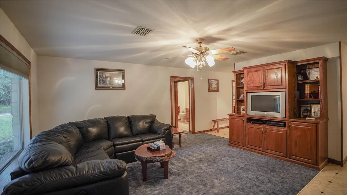 Photo of 16240 Cowan Road