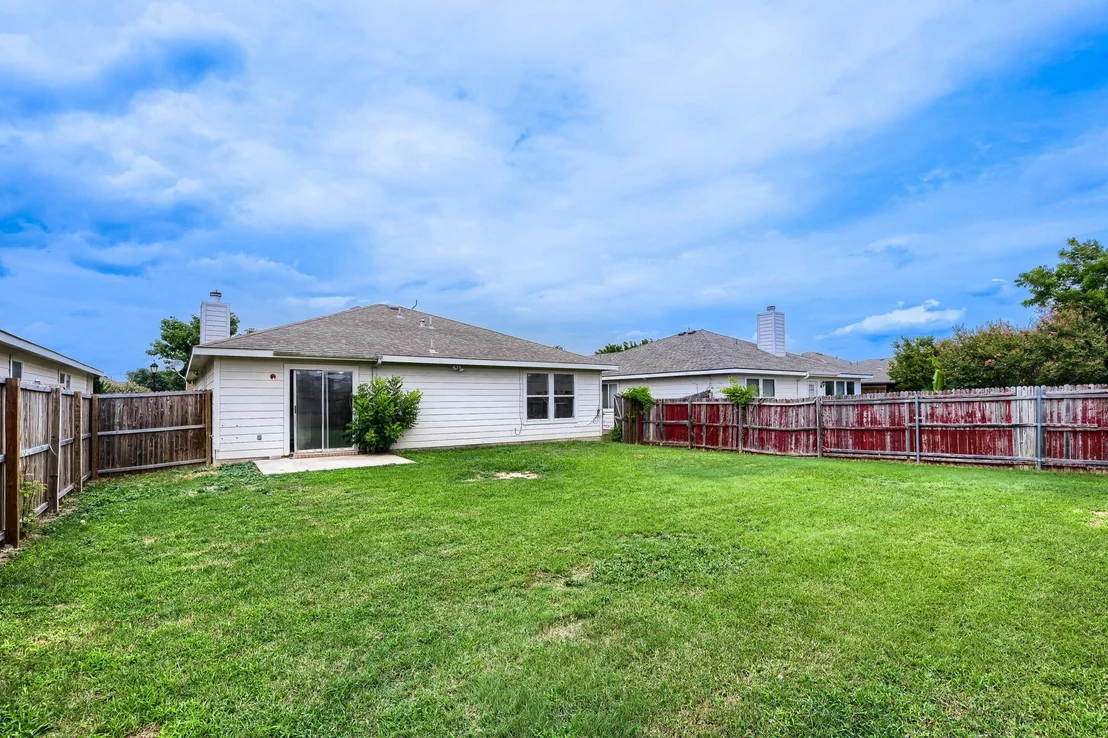 Photo of 1625 White Oak Road