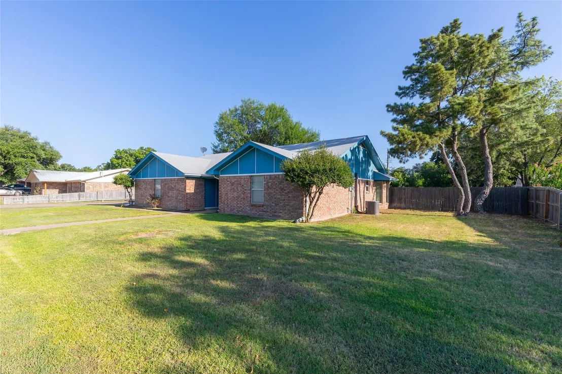 Photo of 426 Pleasant Lane