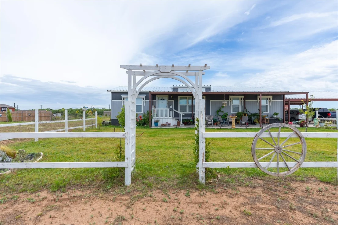 Photo of 6348 Private Road 4286