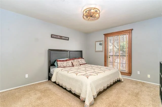 Photo of 1503 W Westhill Drive