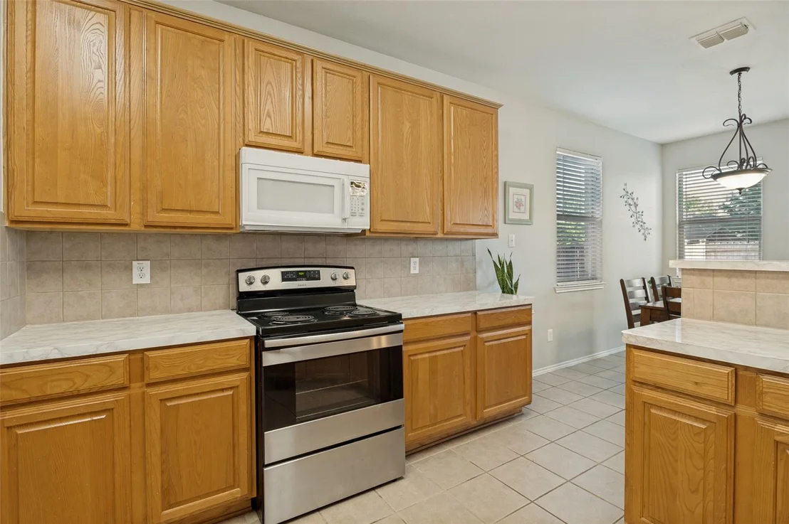 Photo of 4629 Indian Rock Drive