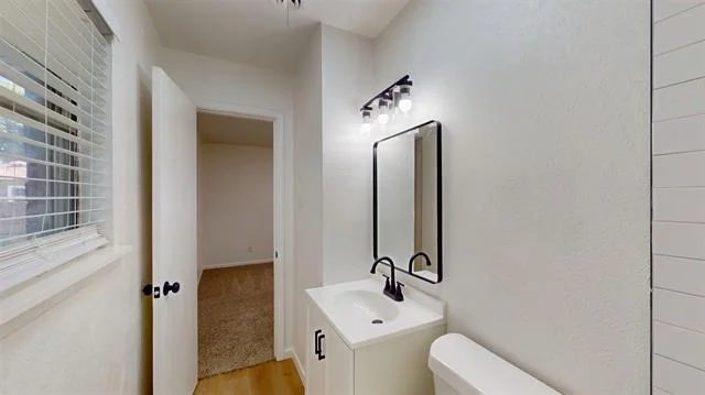 Photo of 2530 Robin Lane