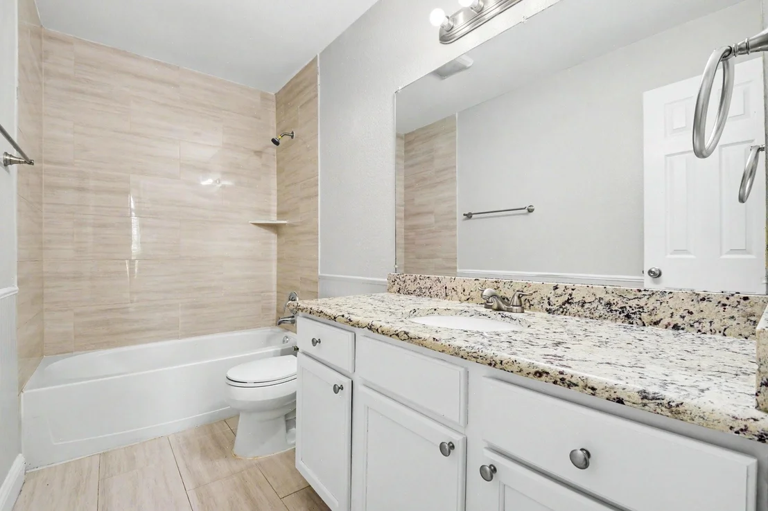 Photo of 9901 Queens Road