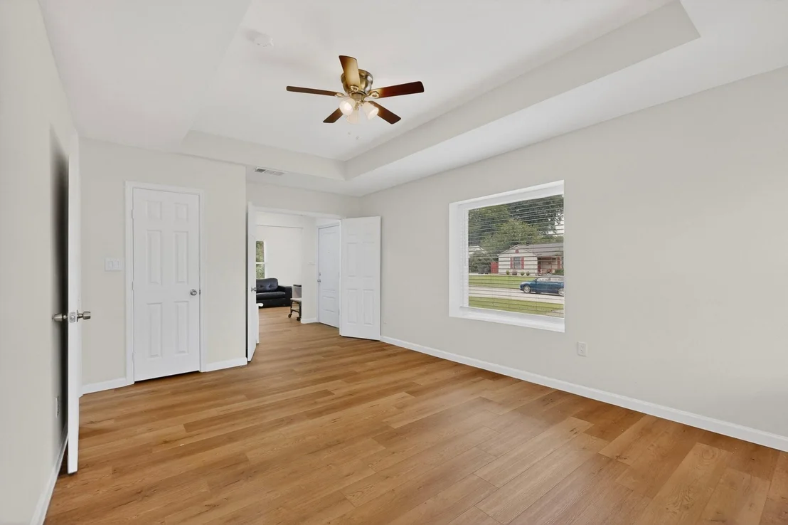 Photo of 405 Elm Drive