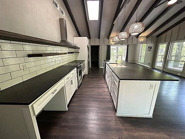 Photo of 274 Lakecrest Drive