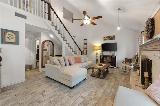 Photo of 1711 Clearbrook Lane