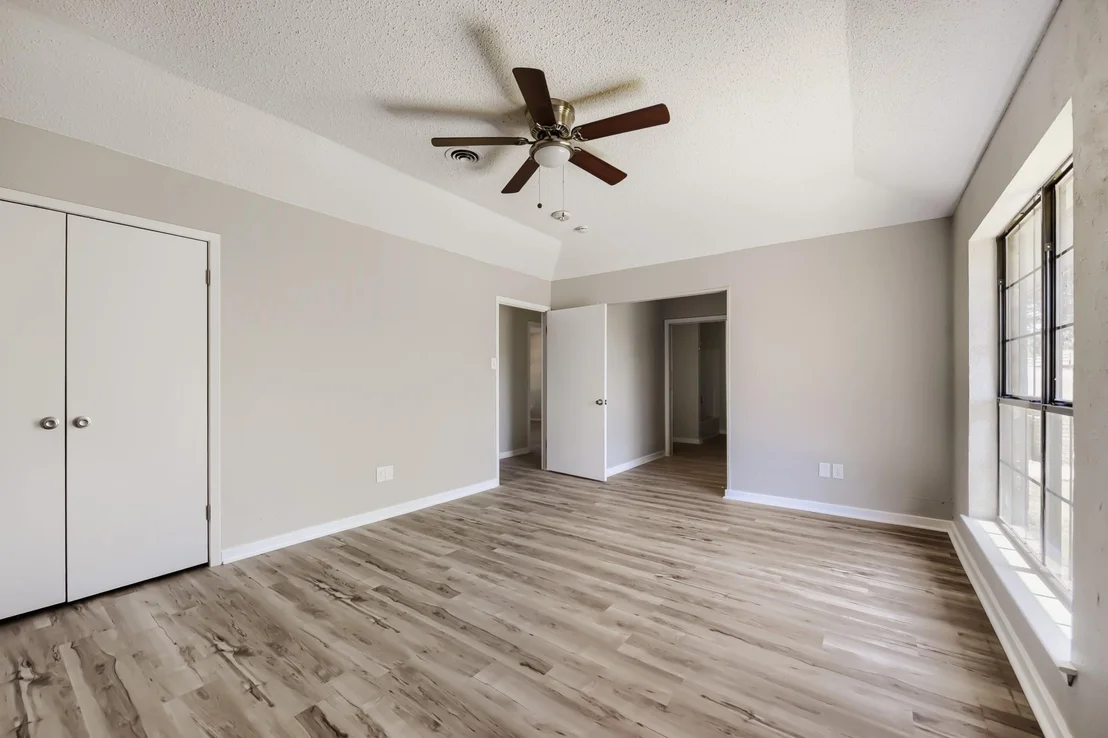 Photo of 2185 Jana Lane