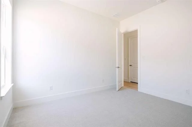 Photo of 1027 Twin Creeks Drive