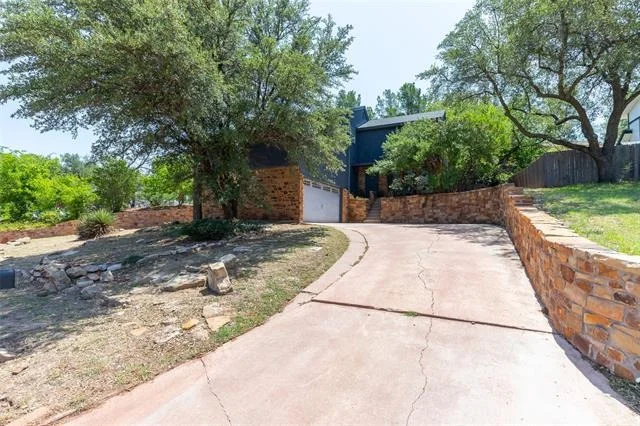 Photo of 617 Green Valley Drive