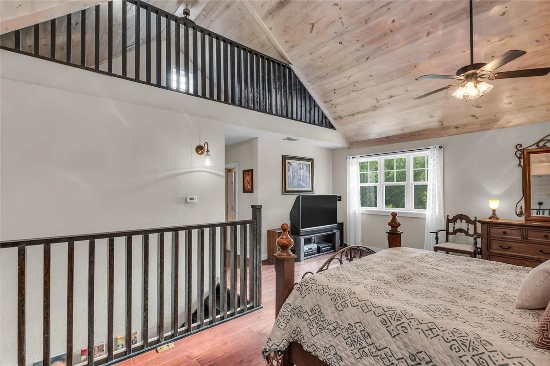 Photo of 459 County Road 4600