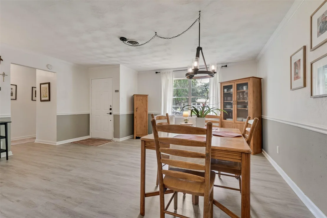 Photo of 3008 Albany Drive