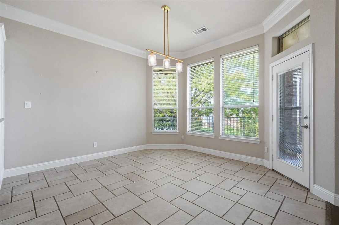 Photo of 6512 Klamath Road