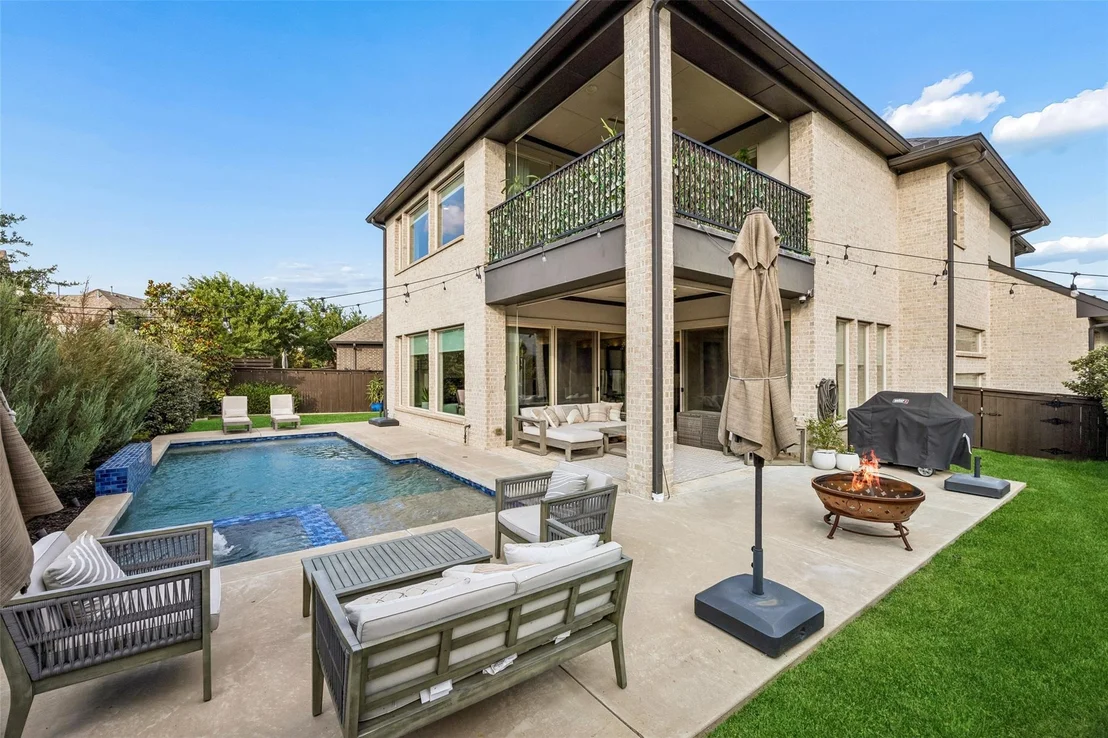 Photo of 4039 Heatherton Drive