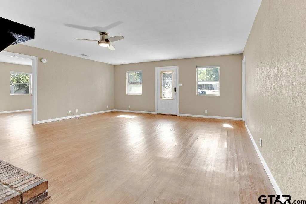 Photo of 213 Treetop Lane